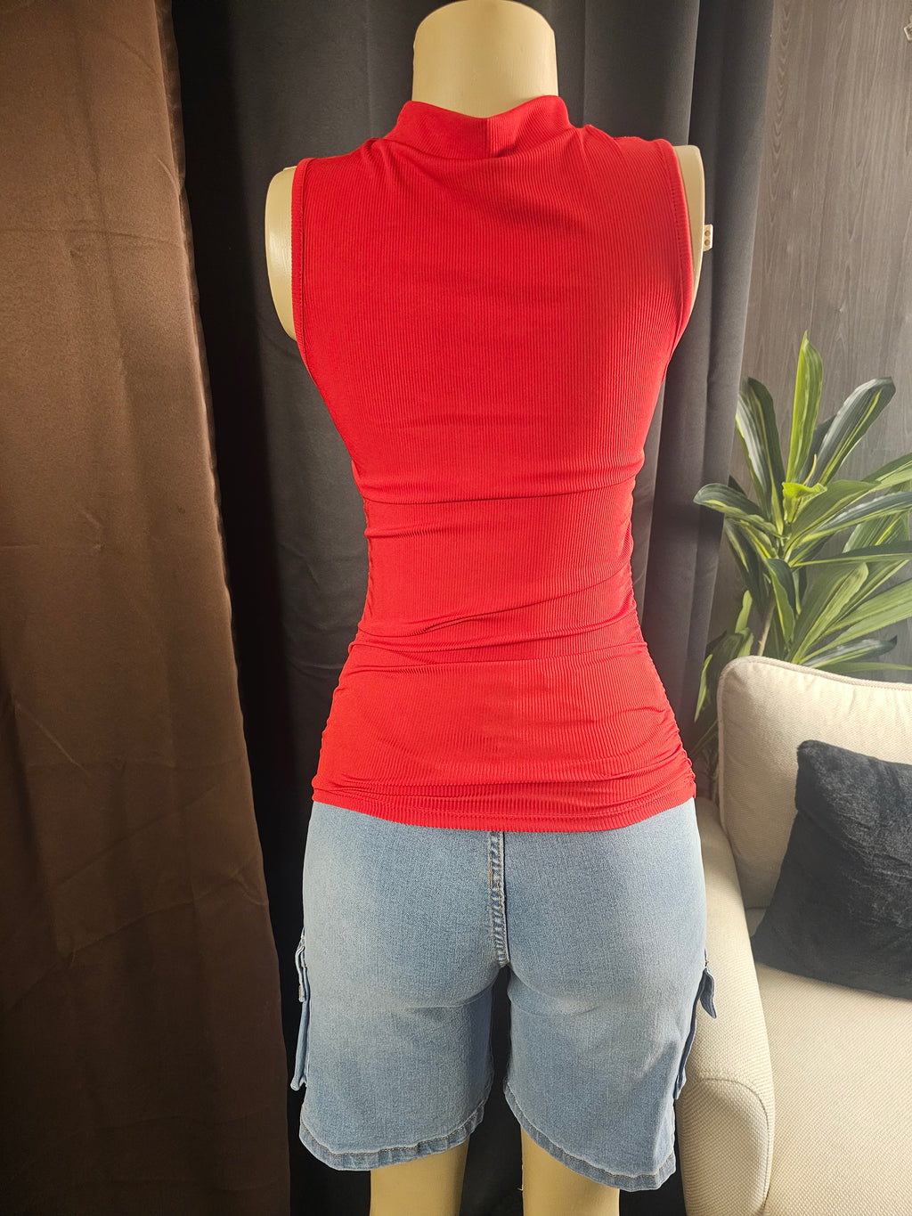 Ribbed Mock Neck Sleeveless Top