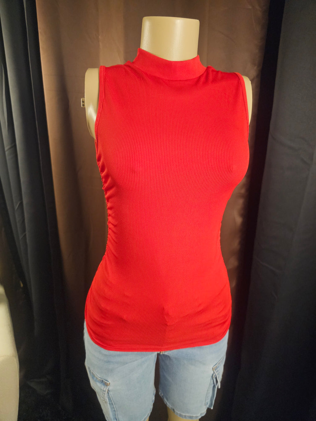 Ribbed Mock Neck Sleeveless Top